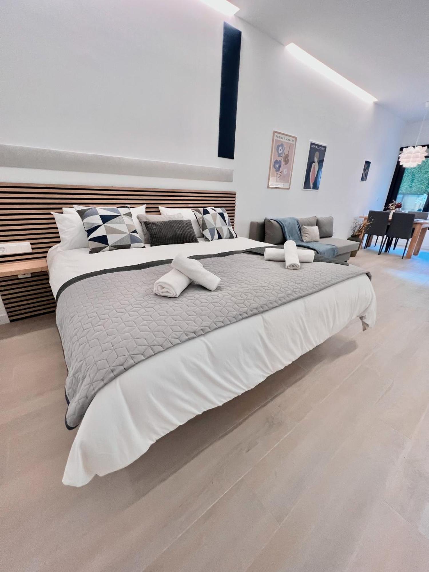 Sorolla Urban Suites Valencia Exteriör bild