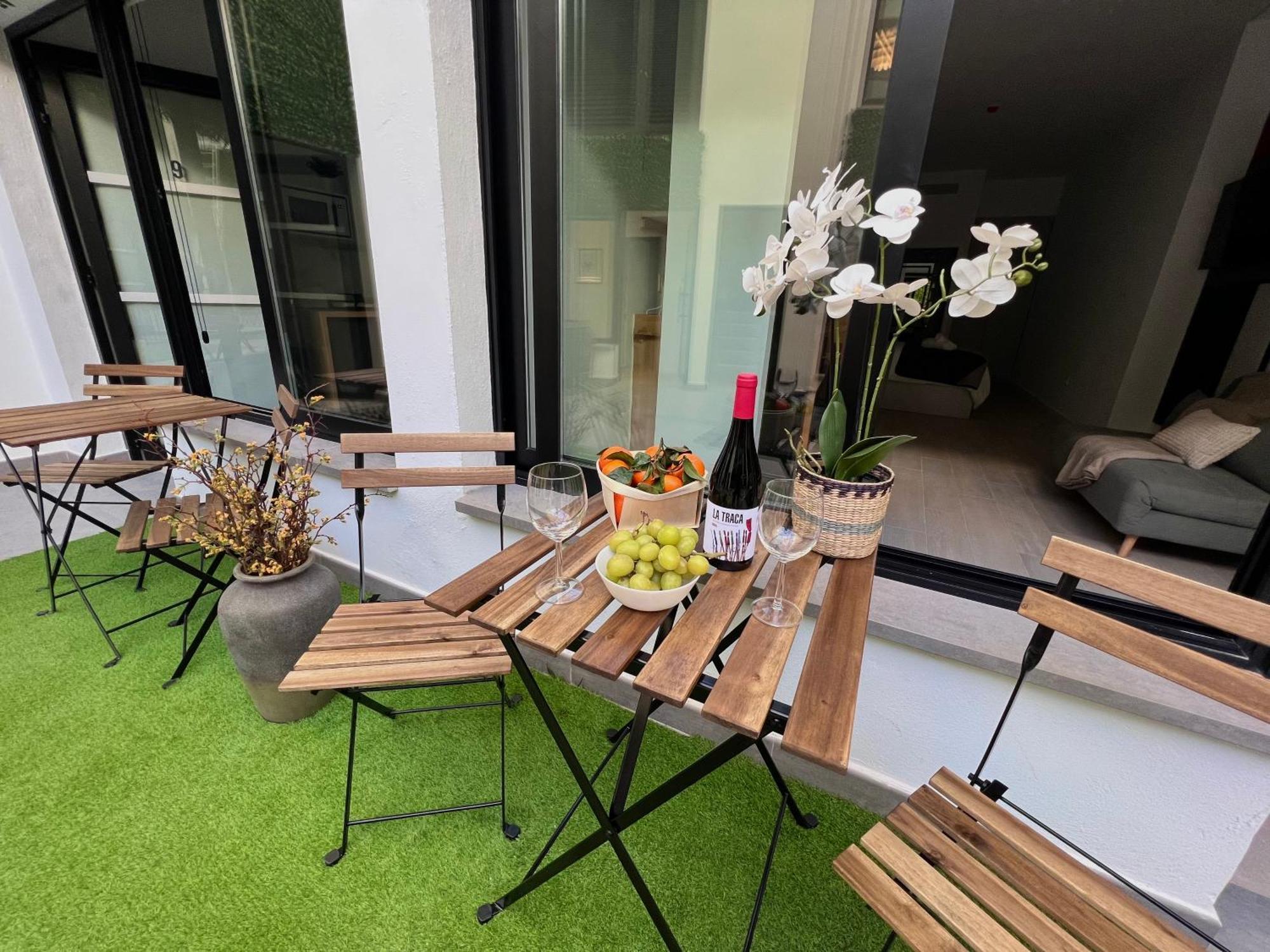 Sorolla Urban Suites Valencia Exteriör bild